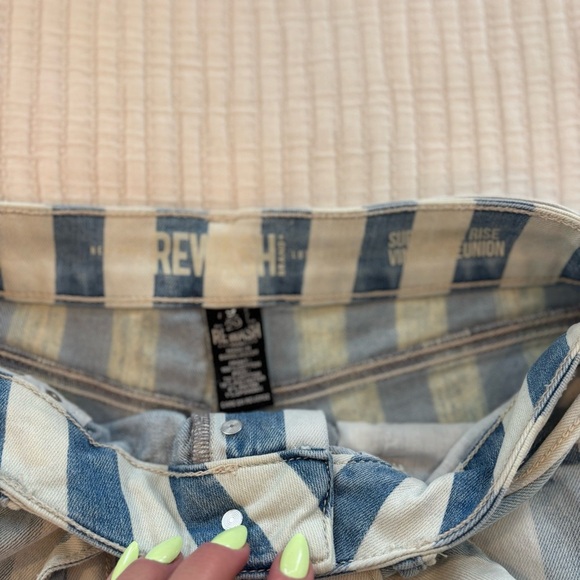 Rewash Brand Striped Denim Super High Rise Paperbag Shorts Women's Size 9/29 - Picture 9 of 11